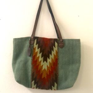 Woven wool zipper tote bag
